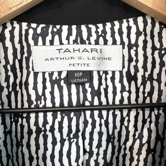 Tahari ASL Black Blazer Jacket Women’s 10P 3 Gold Buttons Formal Office Wear NWT - Picture 9 of 15